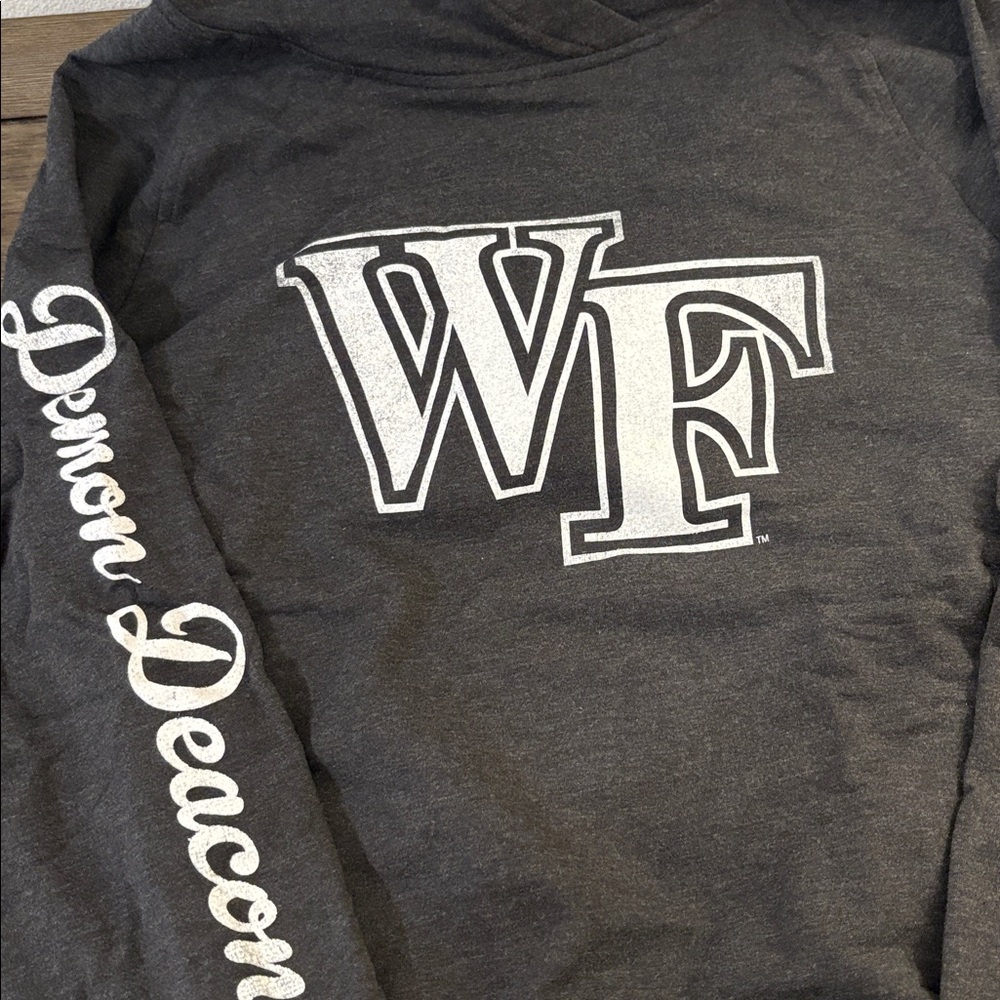 NWT [camp david] Wake Forest Demon Deacons NCAA Pullover Hoodie Women’s Small - Picture 3 of 11